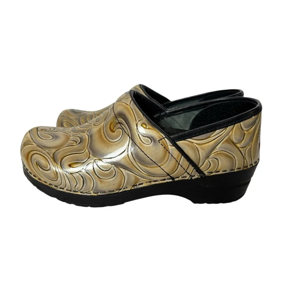 Sanita Clogs Womens EU 38 US 7 Danish Nurse Slip-On Tooled Swirl Glossy Leather - Picture 3 of 6